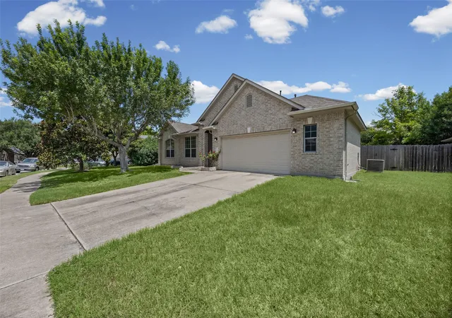 Photo 2 of Single family home for sale at 20013 Crane Crk Loop, Pflugerville, TX 78660 | MLS# 6757990 | Listing updated on 2026-09-13