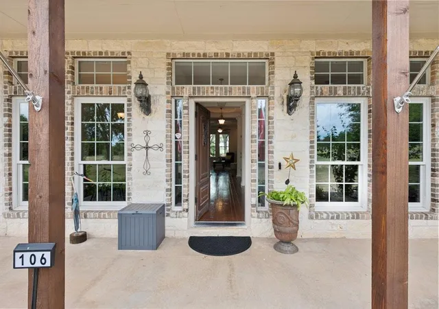 3rd image of 106 Double Horn Trl, Spicewood, TX 78669 | MLS# 3316048