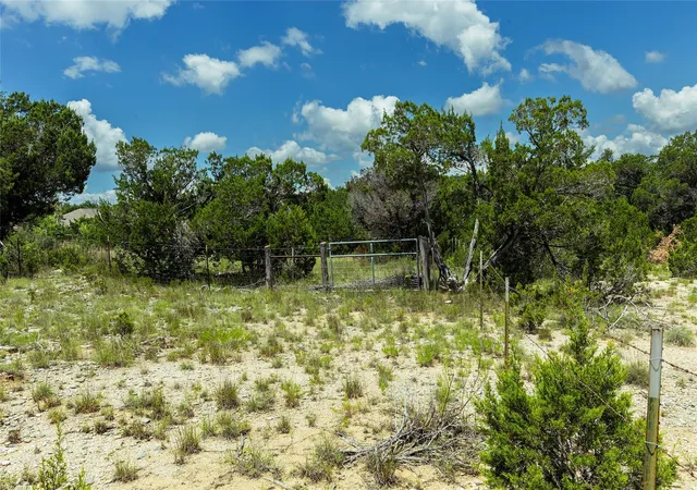 4th image of 179 Shawnee Trl, Dripping Springs, TX 78620 | MLS# 4470857