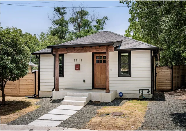Photo 30 of Single family home for sale at 1911 College Row, Austin, TX 78702 | MLS# 7875983 | Listing updated on 2026-07-12
