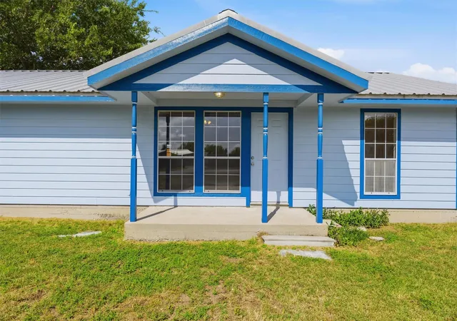 3rd image of 240 Park Meadow Dr, Jarrell, TX 76537 | MLS# 1977108