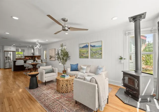 Photo 3 of Single family home for sale at 1184 Navasota St, Austin, TX 78702 | MLS# 1966403 | Listing updated on 2026-10-01