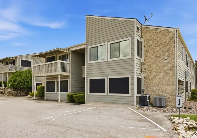 2nd image of 5801 Thunderbird St #B-22, Lago Vista, TX 78645 | MLS# 2684337