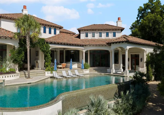 Photo 2 of Mansion for sale at 14500 Flt Top Ranch Rd, Austin, TX 78732 | MLS# 9090855 | Listing updated on 2026-10-01