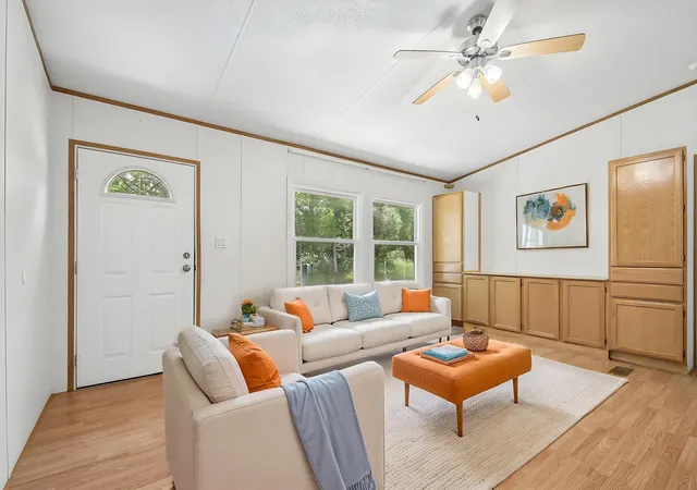4th image of 139 Meadow Creek Dr, Bastrop, TX 78602 | MLS# 7738141