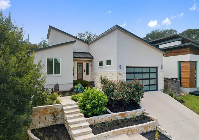 Photo 2 of Single family home for sale at 2704 Oak Park Dr, Austin, TX 78704 | MLS# 6731224 | Listing updated on 2026-09-11