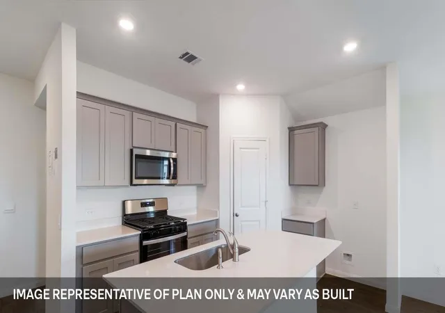 Photo 4 of Single family home for sale at 18305 Blazing Ranch Ln, Manor, TX 78653 | MLS# 8331510 | Listing updated on 2026-10-01
