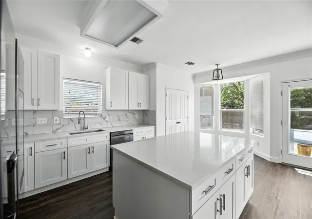 Photo 4 of Single family home for sale at 1901 Avante Dr, Cedar Park, TX 78613 | MLS# 7720789 | Listing updated on 2026-06-16