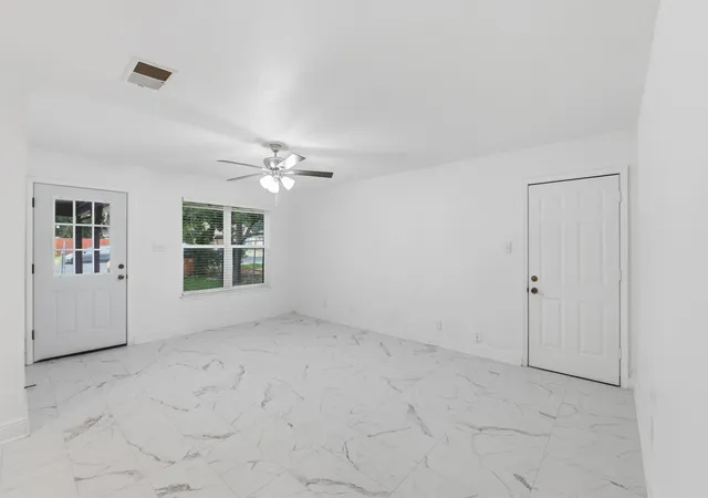 5th image of 8203 Colony Loop Dr, Austin, TX 78724 | MLS# 6515627