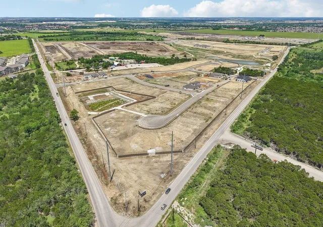 4th image of 10841 Tallsalt Dr, Manor, TX 78653 | MLS# 8918300