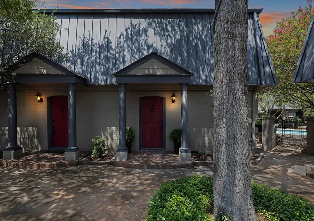 2nd image of 2500 Steck Ave #6, Austin, TX 78757 | MLS# 3708757