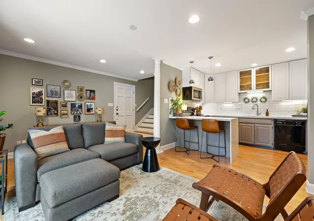 4th image of 2500 Steck Ave #6, Austin, TX 78757 | MLS# 3708757