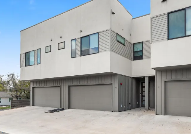 1st image of 6409 Berkman Dr #9, Austin, TX 78723 | MLS# 1100575