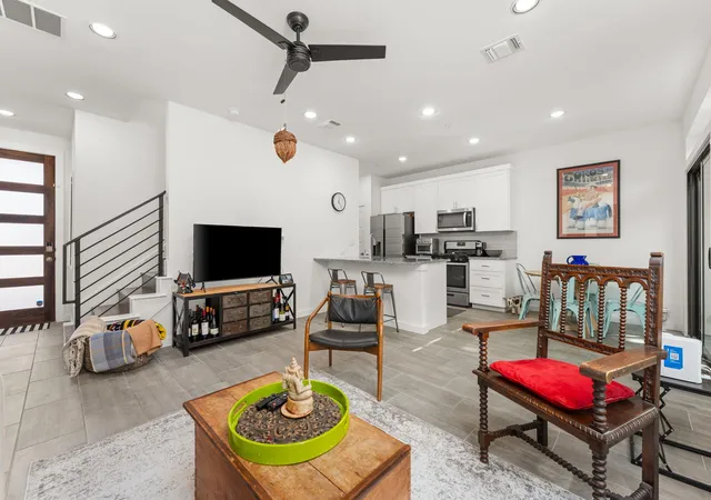 4th image of 6409 Berkman Dr #9, Austin, TX 78723 | MLS# 1100575