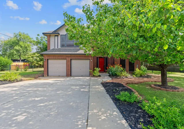 1st image of 222 Primrose Dr, Kyle, TX 78640 | MLS# 8775199