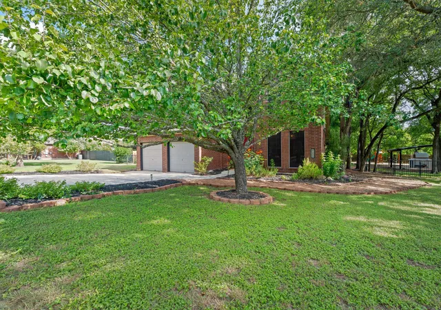 2nd image of 222 Primrose Dr, Kyle, TX 78640 | MLS# 8775199