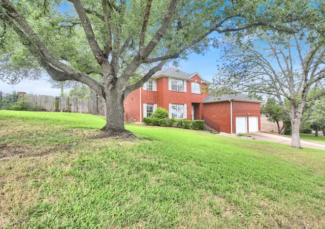 Photo 2 of Single family home for sale at 6001 Sierra Arbor Ct, Austin, TX 78759 | MLS# 7114611 | Listing updated on 2026-10-09