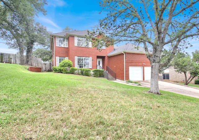 Photo 3 of Single family home for sale at 6001 Sierra Arbor Ct, Austin, TX 78759 | MLS# 7114611 | Listing updated on 2026-10-09