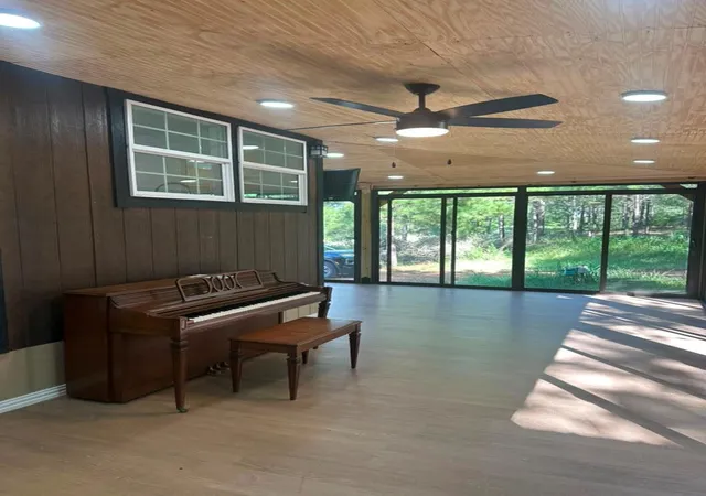 2nd image of 259 Pinehill Dr, Bastrop, TX 78602 | MLS# 5139205