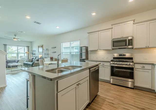 5th image of 230 Madrid St, Kyle, TX 78640 | MLS# 9586542