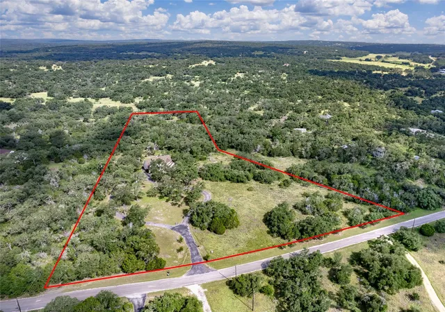 2nd image of 900 Appalachian Trl, San Marcos, TX 78666 | MLS# 2665004