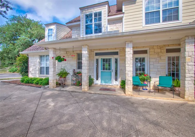 3rd image of 900 Appalachian Trl, San Marcos, TX 78666 | MLS# 2665004