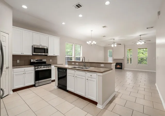 3rd image of 216 Cherry Laurel Dr, Cedar Park, TX 78613 | MLS# 6127889