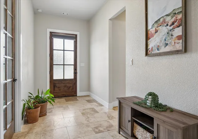 4th image of 906 Canyon Oak Cir, Marble Falls, TX 78654 | MLS# 6025948