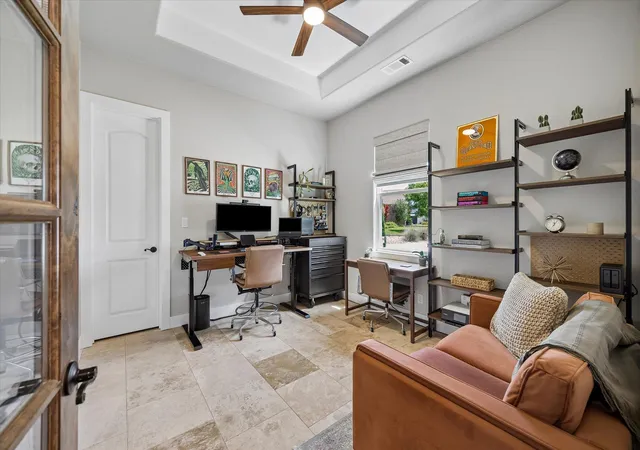 5th image of 906 Canyon Oak Cir, Marble Falls, TX 78654 | MLS# 6025948