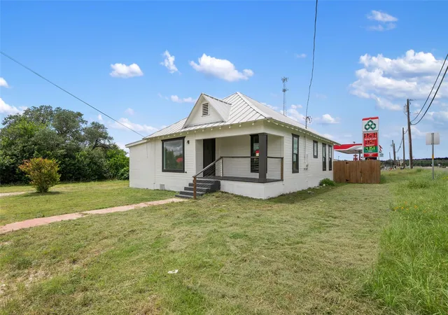 Homes for sale in Florence, TX | 100 W Caskey St, Florence, TX 76527 | MLS# 7729807