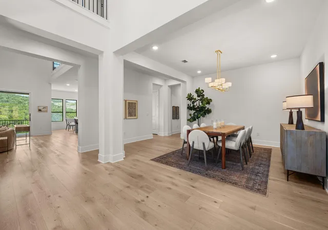 Photo 4 of Single family home for sale at 136 Baldovino Skwy, Lakeway, TX 78738 | MLS# 7406779 | Listing updated on 2026-07-25