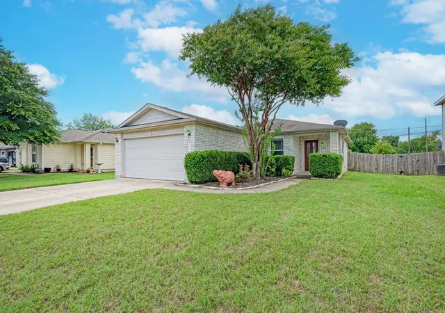1st image of 305 Creek Ledge Dr, Hutto, TX 78634 | MLS# 6468846