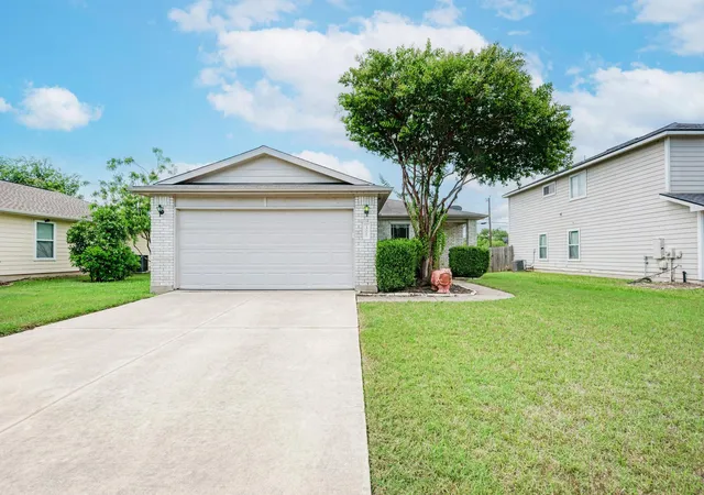 2nd image of 305 Creek Ledge Dr, Hutto, TX 78634 | MLS# 6468846