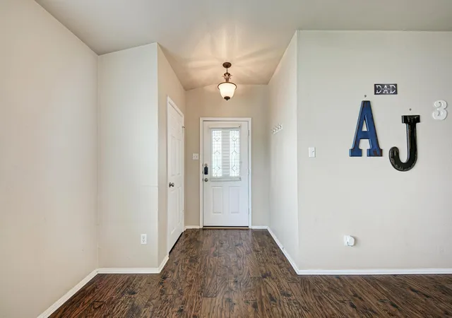 5th image of 305 Creek Ledge Dr, Hutto, TX 78634 | MLS# 6468846