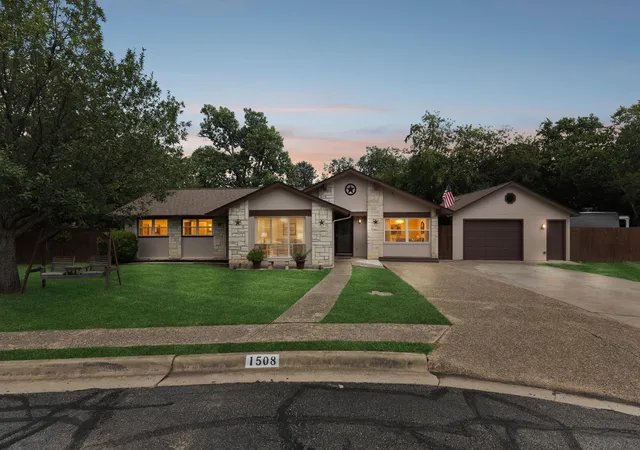 Photo 2 of Sale Pending at 1508 Glen Burnie Dr, Cedar Park, TX 78613 | MLS# 4286805 | Listing updated on 2026-10-06