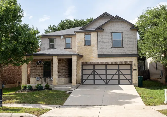 Photo 2 of Single family home for sale at 104 Rolling Crk, Boerne, TX 78006 | MLS# 3898580 | Listing updated on 2026-08-24