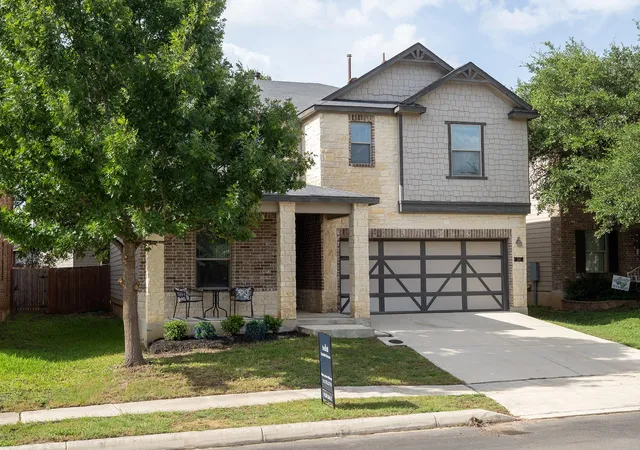 Photo 3 of Single family home for sale at 104 Rolling Crk, Boerne, TX 78006 | MLS# 3898580 | Listing updated on 2026-08-24