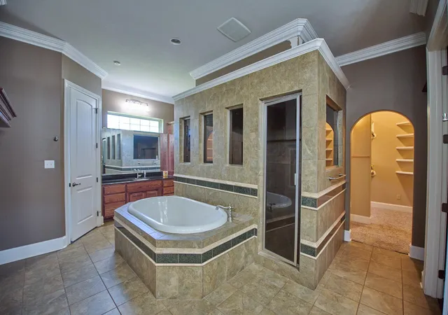Photo 4 of Single family home for sale at 2205 Sunrise Dr, Belton, TX 76513 | MLS# 6713381 | Listing updated on 2026-06-17