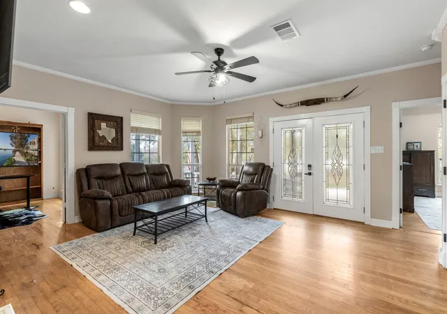 3rd image of 771 Hillje Rd, Kingsbury, TX 78638 | MLS# 3290192