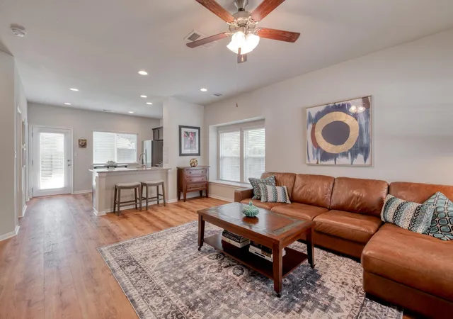 Listing Photo 4 - Condo for sale in building located at 18003 Malnati, Pflugerville, TX 78660 - Unit #83