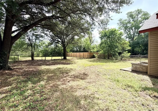 Homes for sale in Cameron, TX | 702 E 18Th St, Cameron, TX 76520 | MLS# 8296677