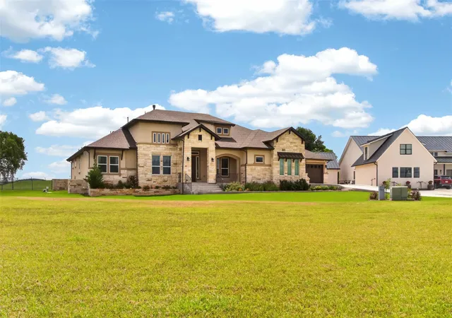 2nd image of 104 Far Meadow Dr, Kingsland, TX 78639 | MLS# 6156970