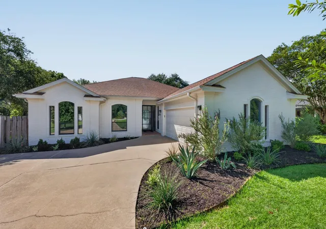 1st image of 103 Copperleaf Rd, Lakeway, TX 78734 | MLS# 9372800