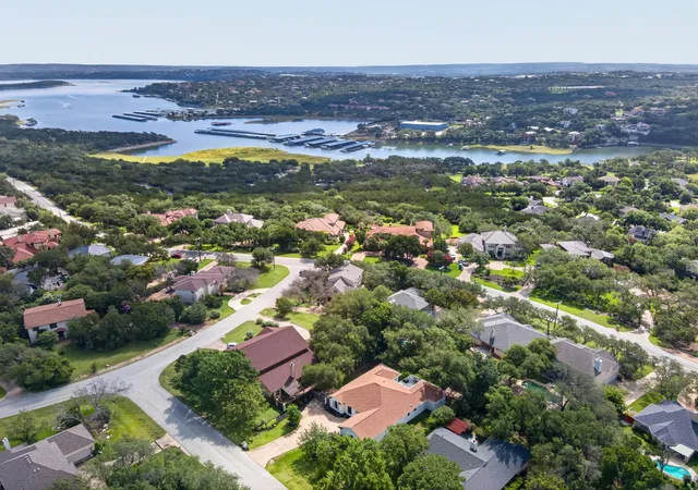 2nd image of 103 Copperleaf Rd, Lakeway, TX 78734 | MLS# 9372800