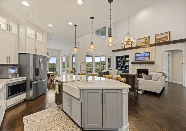 Photo 3 of Single family home for sale at 215 Lodestone Ln, Austin, TX 78738 | MLS# 5462326 | Listing updated on 2026-08-17
