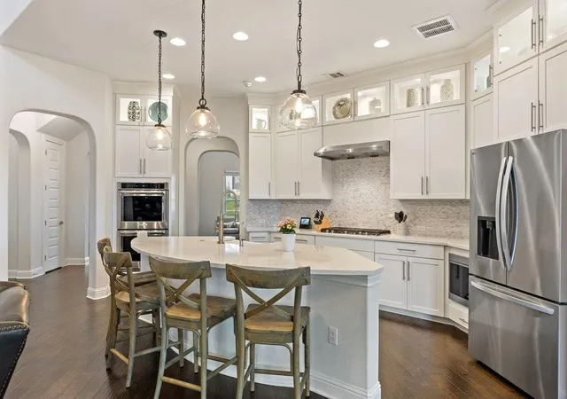 Photo 4 of Single family home for sale at 215 Lodestone Ln, Austin, TX 78738 | MLS# 5462326 | Listing updated on 2026-08-17