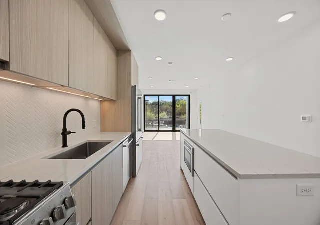 3rd image of 2209 S 1St St #237, Austin, TX 78704 | MLS# 7098825