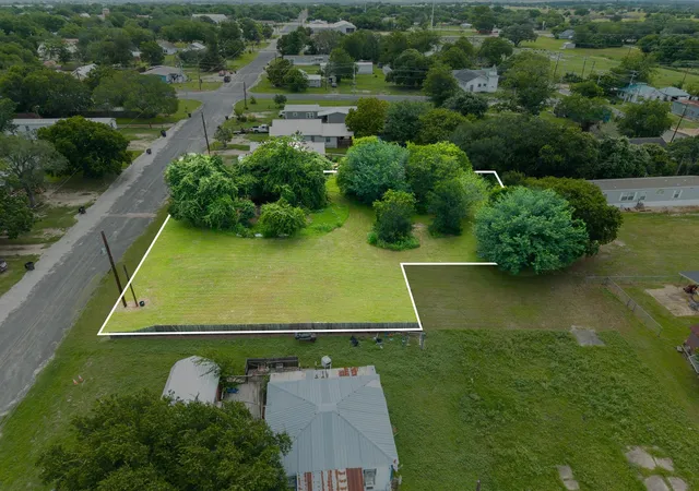 Homes for sale in Schulenburg, TX | 712 South St, Schulenburg, TX 78956 | MLS# 5426684