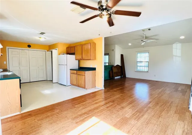3rd image of 2105 W Gillis Ave, Cameron, TX 76520 | MLS# 5430333