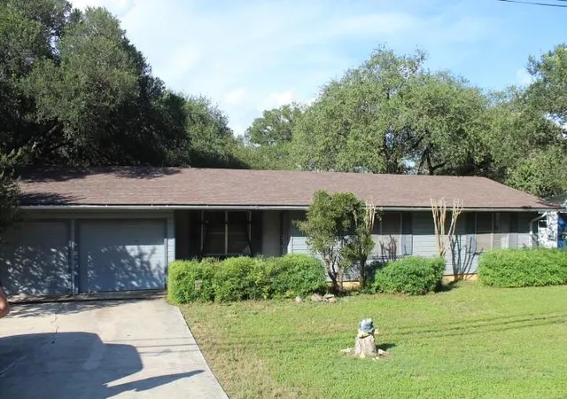 Photo 1 of Single family home for sale at 1306 Alamo St, San Marcos, TX 78666 | MLS# 5518911 | Listing updated on 2026-08-16